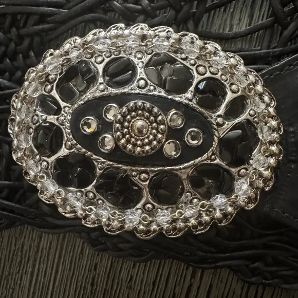 Leatherock Black leather Woven Belt with ornate silver Buckle - Picture 3 of 4